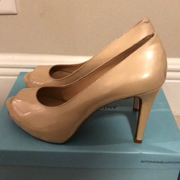 Antonio Melani heels